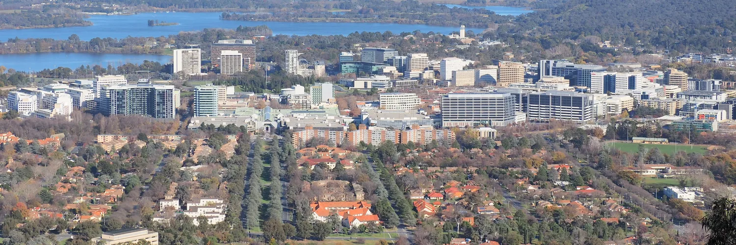 Canberra city and Lake Burley Griffin viewed from Mount Ainslie