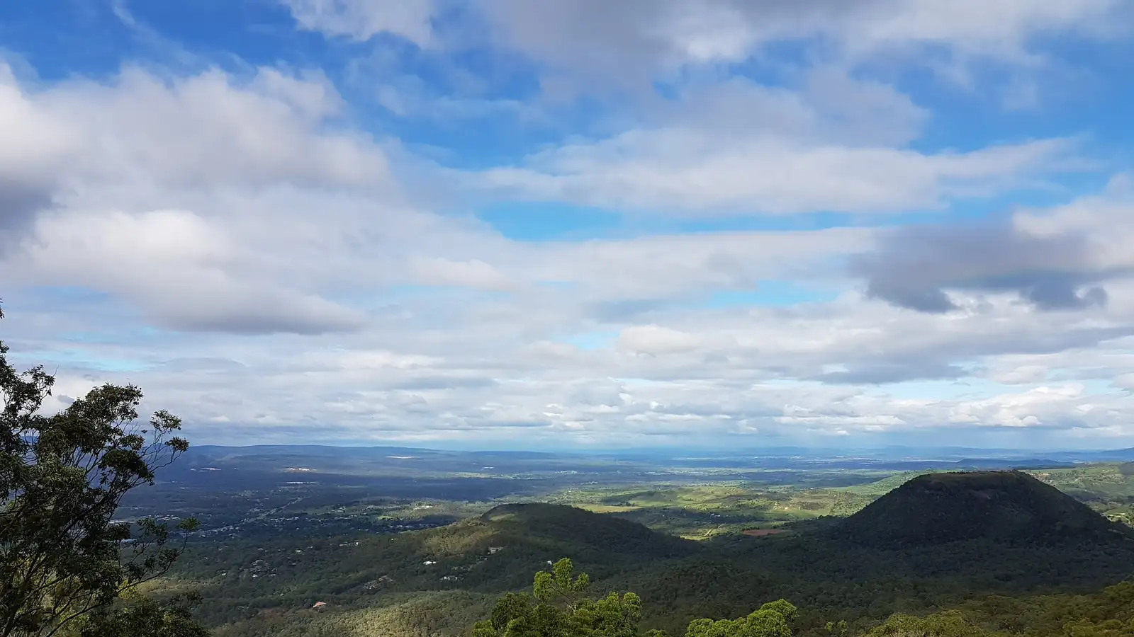 View from Picnic Point lookout, Toowoomba, over the range and the plains below